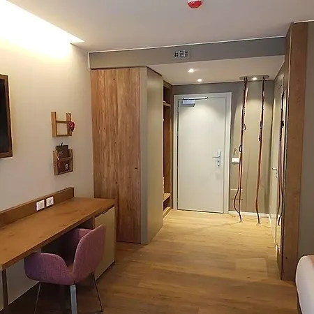 Th Courmayeur 4*