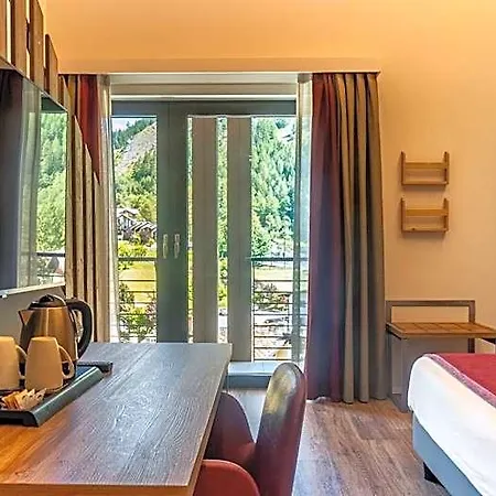 Hotel Th Courmayeur 4*